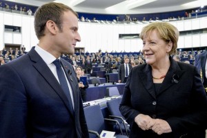 Macron danes pri Merklovi o prihodnosti EU