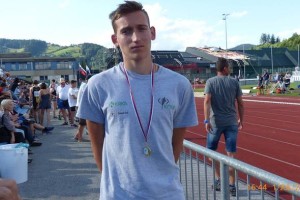 FOTO: Atletski klub Krka s številnimi državnimi prvaki