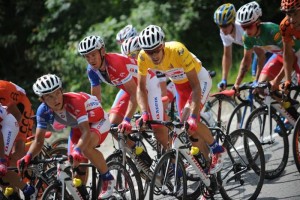 Kolesarji Adrie odhajajo na  Sibiu Cycling Tour