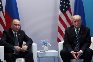 Putin vrača udarec ZDA: iz Rusije bi nagnal 755 ameriških diplomatov