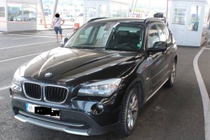 Poškodovan 13-letni kolesar in zasežen BMW