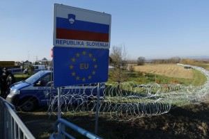 Pahor: Slovenija bo v šestih mesecih začela označevati meje na kopnem in uveljavljati mejo na morju