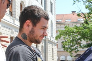 Stefan Cakić bo sodnikom povedal, zakaj je ubil Gašperja Tiča; bo javnost to sploh smela izvedeti?