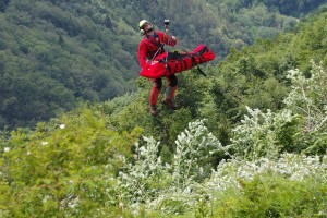 Na Kobariškem stolu planinka zdrsnila 200 metrov po strmini