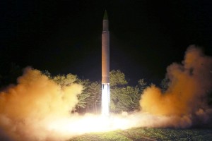 Huda provokacija komunističnega režima: S. Koreja izstrelila raketo preko Japonske