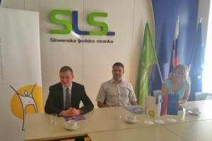 SLS: Prosilci za azil bi se morali naučiti slovenščine in se seznaniti s slovensko kulturo in zgodovino