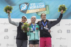 Janja Garnbret zlata in srebrna , Anže Peharc bronast