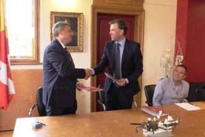 VIDEO: Podpisane pogodbe za prenovo mestnega jedra