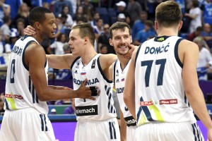 Slovenija je v četrtfinalu!