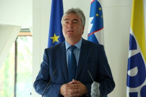 Milan Zver: Namesto proti Zahodu se slovenska zunanja politika obrača proti Moskvi, Teheranu, Ankari