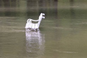 Naraščanje rek se umirja, razvajalo nas bo sonce