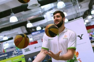 Sprejem zlatega košarkarja Krke Žige Dimca v ŠD Marof