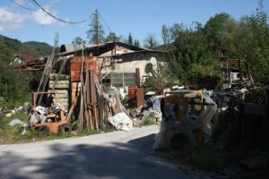 Krški svetniki za odstranitev nakopičene plastike v Stolovniku 