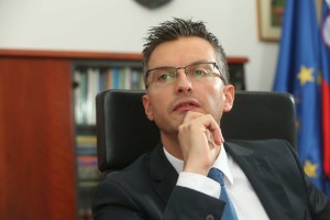 Marjan Šarec: Res je, posvojen sem. Tega ne skrivam. Svojih bioloških staršev ne poznam.