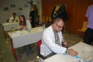 FOTO: Mednarodno ocenjevanje medu