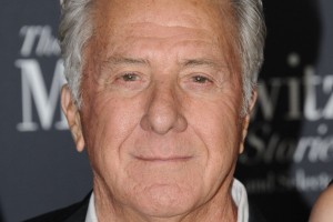 Oskarjevec Dustin Hoffman 16-letnici: „Nag sem, me želiš videti.“