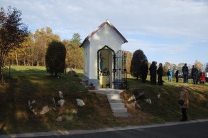 FOTO: Prenovljena semiška kapelica