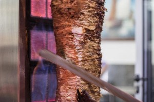 V mesu za kebab iz Poljske odkrili salmonelo