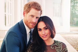 Poroka Harryja in Meghan: v cerkvi prostora za 800 ljudi, novoporočenca se bosta peljala s kočijo