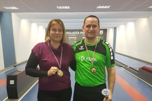 FOTO: Katja in Robert naj kegljača 2017