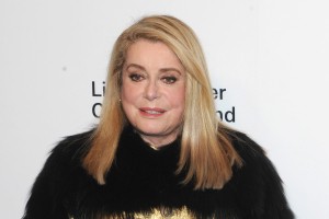 Catherine Deneuve se opravičuje žrtvam spolnih zlorab, ki jih je prizadela s pismom