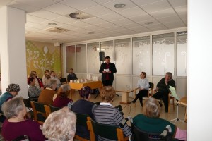 FOTO: Prešerno branje v Domu starejših občanov Krško