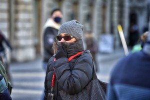 Pritisnil je pravi zimski mraz: jutranje temperature bodo kar minus 17 stopinj Celzija