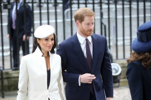 Ob poroki Harryja in Meghan bo v Windsor prišlo več kot 100.000 ljudi