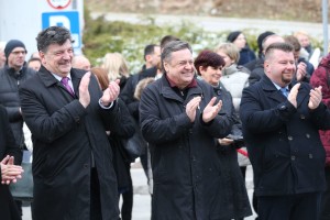 Evropska komisija: Lekarna, ki sta jo v Grosupljem odpirala župana Janković in Verlič (SDS), je nezakonita!