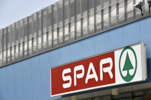 Pozor! Goljufi vas skušajo ujeti z lažno nagradno igro Spar Slovenija