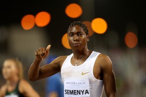 Caster Semenya mora jemati terapijo za zniževanje ravni testosterona, če želi še naprej tekmovati