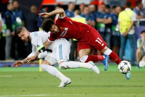 Sergio Ramos je najbolj osovražen mož v Liverpoolu in Egiptu: Salah bi lahko ostal brez SP