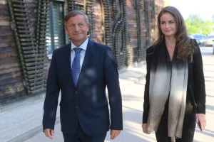 Karl Erjavec ni več »srečen«: hčerka Eva se ločuje, Erjavec pa naj bi zeta milijonarja celo »pribil na zid«!