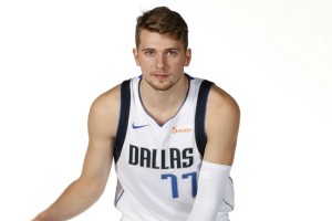 Dončićev prestop v ligo NBA se vleče: kdaj bo slovenski biser lahko zaigral za Dallas?