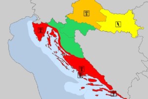 Hrvaška se cvre v poletni vročini: rdeči alarm na obali