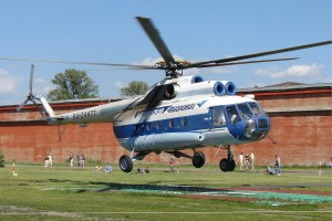 V Sibiriji potniški helikopter trčil v tovor drugega helikopterja; umrlo je 18 ljudi