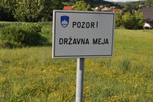 Šarec odgovarja Salviniju: Postavljanje fizičnih ovir na meji z Italijo ni potrebno