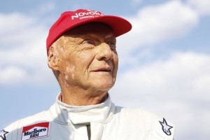 Niki Lauda po presaditvi pljuč že okreva, lahko bo še letel in se ukvarjal s športom