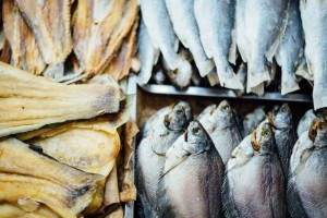 FOTO: Previdno pri nakupu in uživanju rib