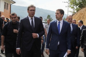 Bruselj obsoja Vučićevo hvalo vožda Miloševića: V EU za to ni prostora