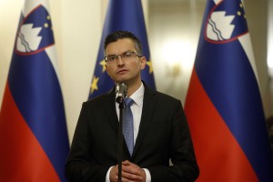 V SDS, NSI in SNS sestavljajo ustavno obtožbo zoper premierja Marjana Šarca