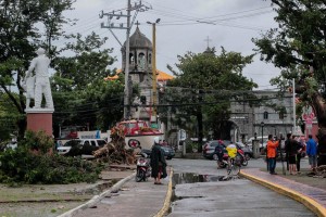 Tajfun Mangkhut bi lahko na Filipinih zahteval najmanj sto smrtnih žrtev