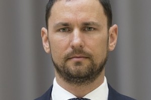 To je Pahorjev kandidat za novega guvernerja Banke Slovenije