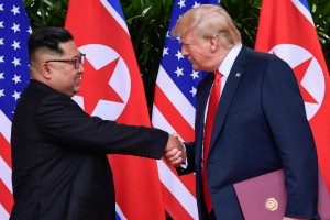 Trump je prejel "čudovito" pismo diktatiorja Kima, zaradi katerega nasprotuje skupni vojaškim vajam ZDA in Južne Koreje