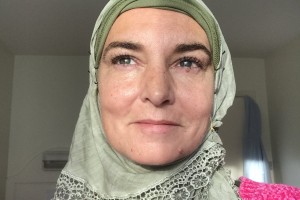 Sinead O'Connor je postala muslimanka, zdaj ji je ime Shuhada