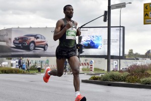 Etiopijec Kasaye in Kenijka Jepkesho z novima rekordoma ljubljanskega maratona!