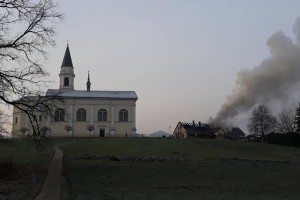 Na Teharjah je ponoči zagorelo župnišče (FOTO)