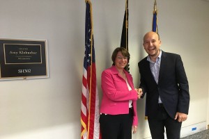 Pri Amy Klobuchar in Paulu Gosarju, ameriških politikih slovenskih korenin