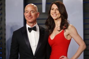 Ločitev tisočletja? Ločuje se najbogatejši Zemljan Jeff Bezos, težak kar 137 milijard dolarjev