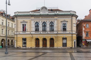 Direktorica SF v odprtem pismu Šarcu in Židanu kot odgovor na Pozničeve navedbe